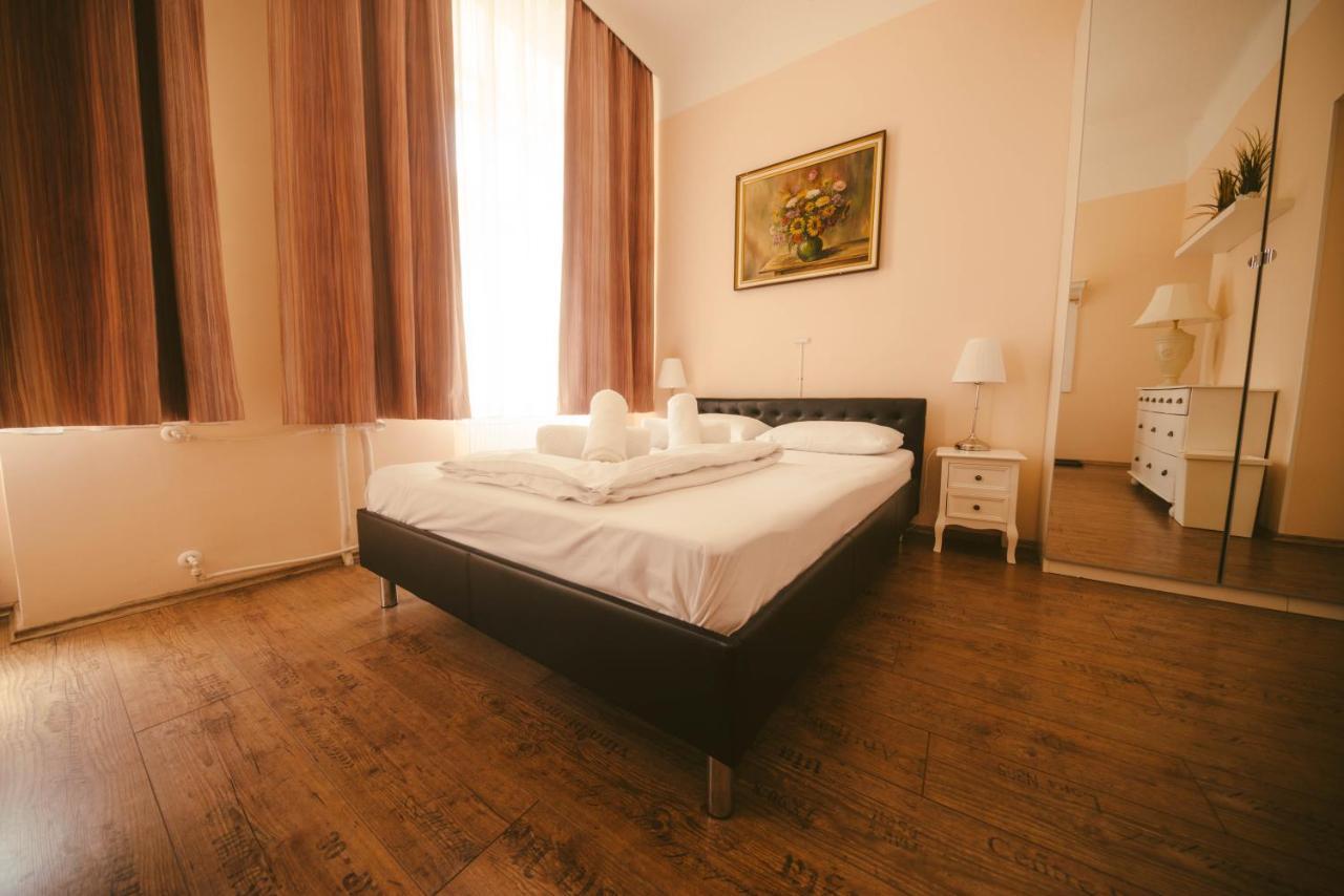 Hotel California Vienna Exterior photo